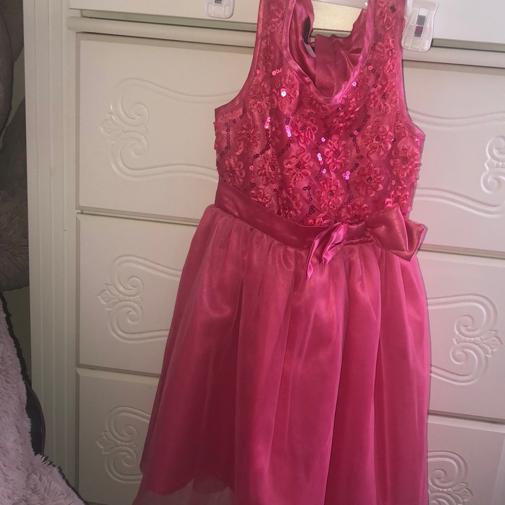 Holiday/dress up dress size M/ 6T,worn once
